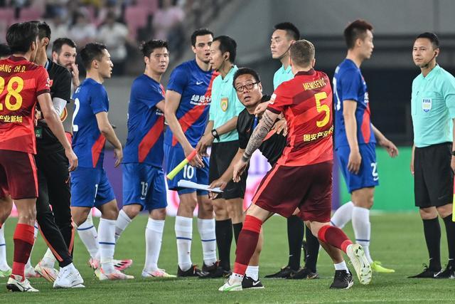 哈登23+8快船虐76人5连胜 步行者送奇才11连败